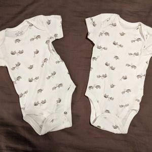 2 onesies short sleeve, organic cotton